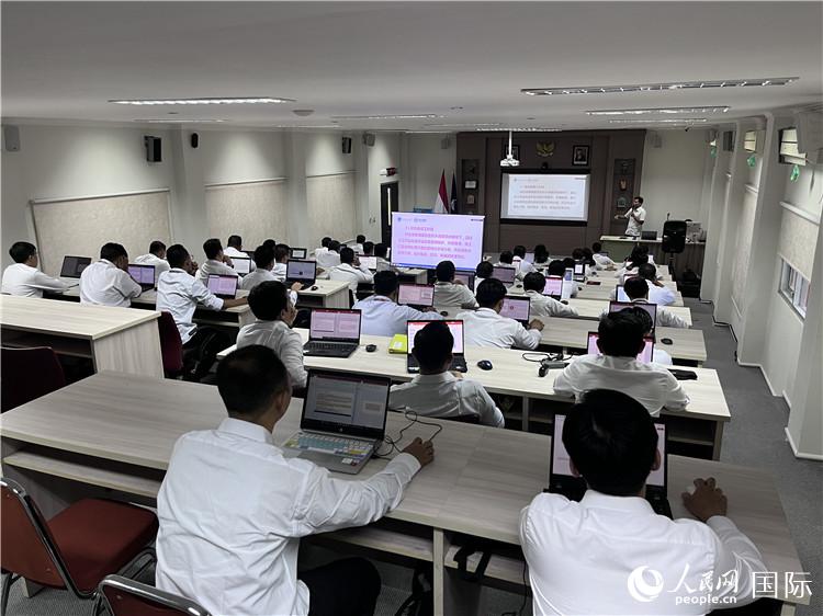 學(xué)習(xí)現(xiàn)場。人民網(wǎng)記者 張杰攝