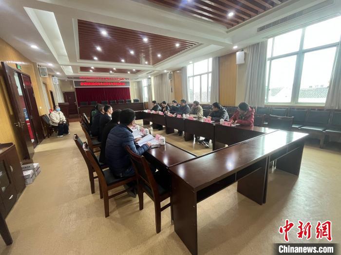寧波大學(xué)東海研究院召開相關(guān)工作會議。(資料圖) 寧波大學(xué)東海研究院供圖