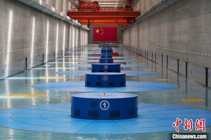 三峽左岸電廠?！￡愋?攝