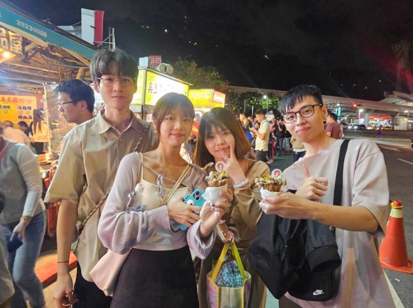 梅花糕受到臺灣年輕人的喜愛。圖片來源：臺灣“中時新聞網(wǎng)”游定剛攝