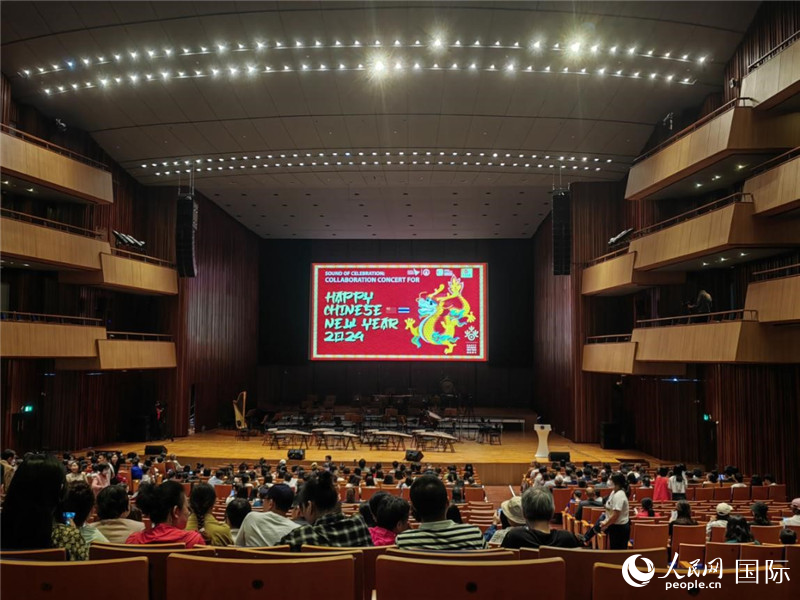 “歡慶之聲—2024歡樂春節(jié)音樂會”14日在泰國瑪希隆王子音樂廳舉行。人民網(wǎng)記者 楊一攝