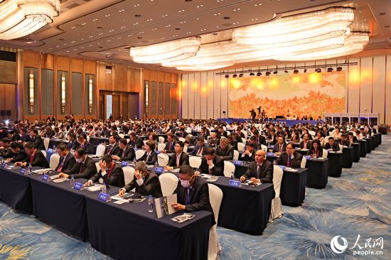 與會嘉賓濟濟一堂。人民網(wǎng)記者 陳博攝