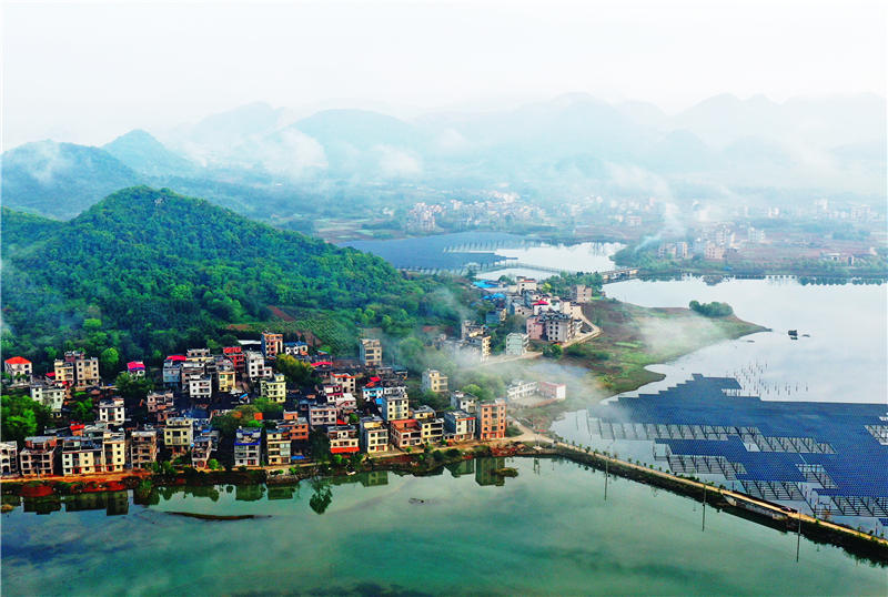 湖南省郴州市嘉禾縣千家洞水庫風(fēng)光。黃春濤攝