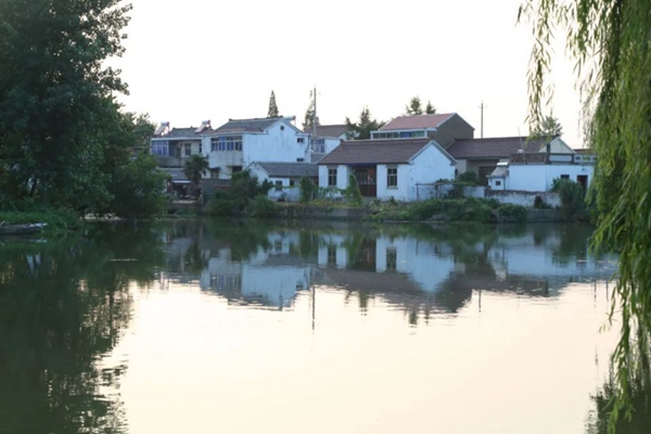 江蘇省揚(yáng)州市寶應(yīng)縣柳堡鎮(zhèn)團(tuán)莊村村景。江蘇鄉(xiāng)村規(guī)劃建設(shè)研究會(huì)供圖