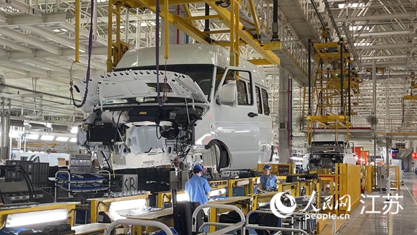 南京依維柯汽車有限公司生產(chǎn)車間。黃啟源攝