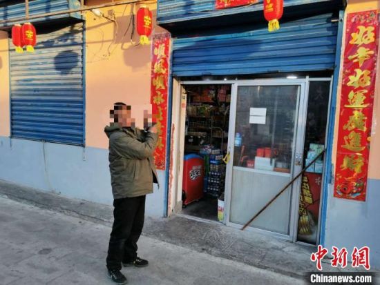 圖為犯罪嫌疑人指認現(xiàn)場?！∏嗪Ｊ」矎d森林警察總隊刑偵治安支隊供圖