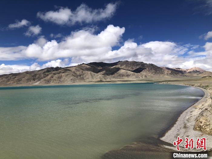 西藏阿里的高原湖泊別若錯(cuò)(又稱別若則錯(cuò))海拔約4470米?！?lt;a target='_blank' href='/'><p  align=
