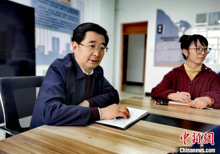 （兩會聲音）全國政協(xié)委員趙海興：師者為師亦為范，建議設(shè)教師理想信念教育基地