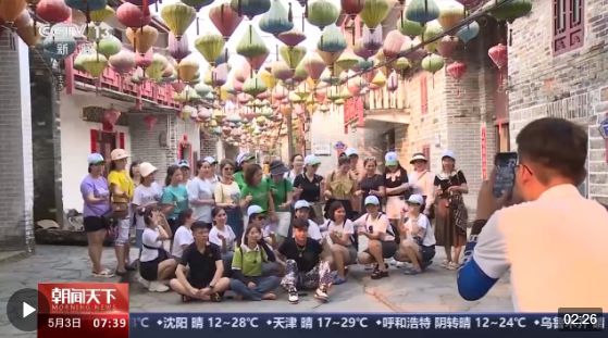 從特色小城到世界級(jí)商圈 這個(gè)“五一”很有“國際范”！