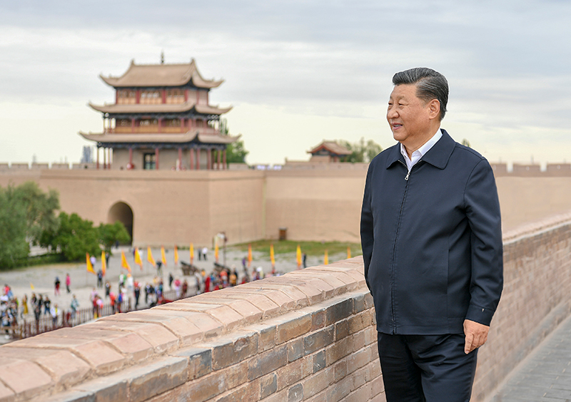 2019年8月20日，習(xí)近平總書記來到甘肅嘉峪關(guān)關(guān)城，登上城樓察看關(guān)城整體面貌，聽取河西走廊長城、關(guān)隘歷史文化情況介紹。