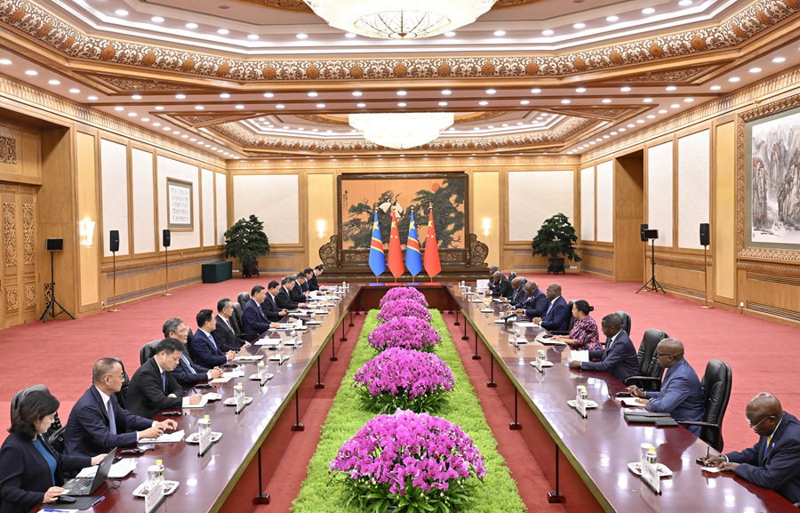 9月2日上午，國家主席習(xí)近平在北京人民大會堂會見來華出席中非合作論壇北京峰會的剛果（金）總統(tǒng)齊塞克迪。