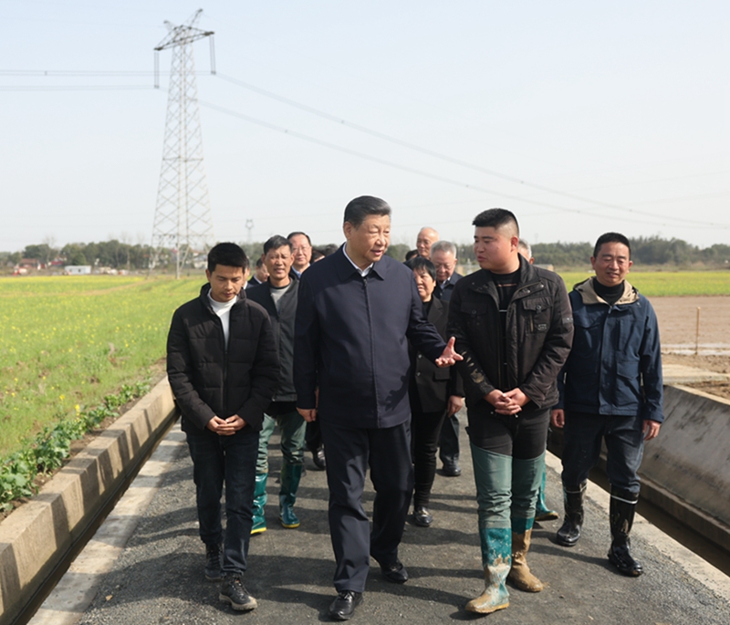 2024年3月19日，習(xí)近平總書(shū)記在湖南常德港中坪村考察。