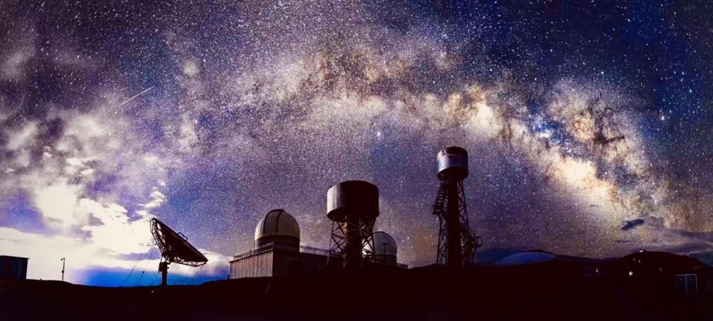 阿里暗夜星空。貢覺(jué)群培攝