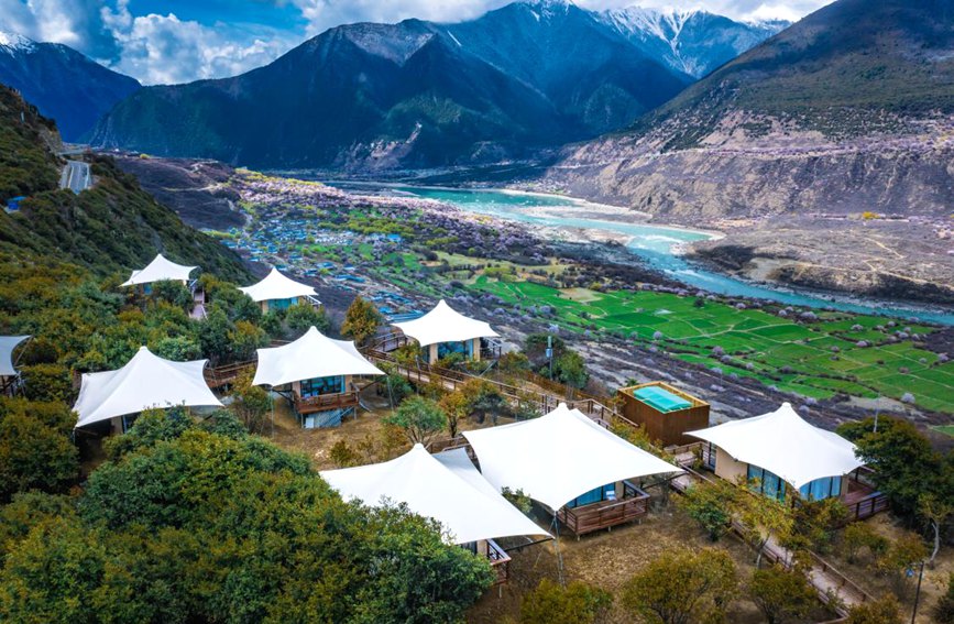 依托桃花資源，打造文旅產(chǎn)業(yè)。 張靜攝