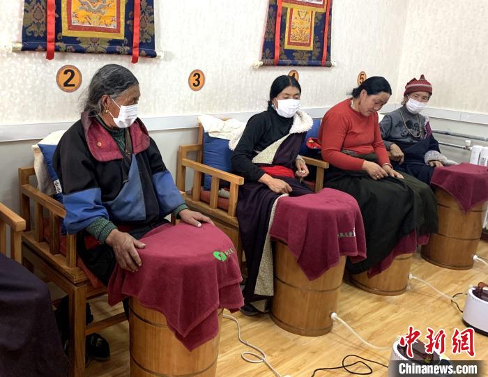 青海藏鄉(xiāng)醫(yī)改見聞：公共衛(wèi)生分片區(qū)，濱?！巴庠眰鲙蛶?/></a></div>
                        <div   id=