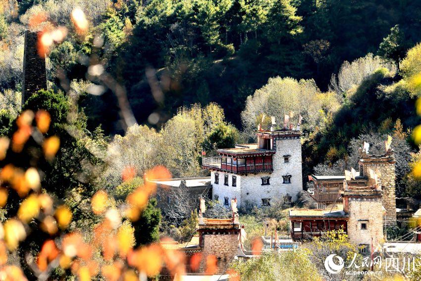 丹巴美景。李永安攝