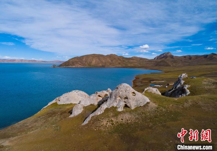 “黃河之源、千湖之縣”青?，敹啵?022年治理草原10萬畝