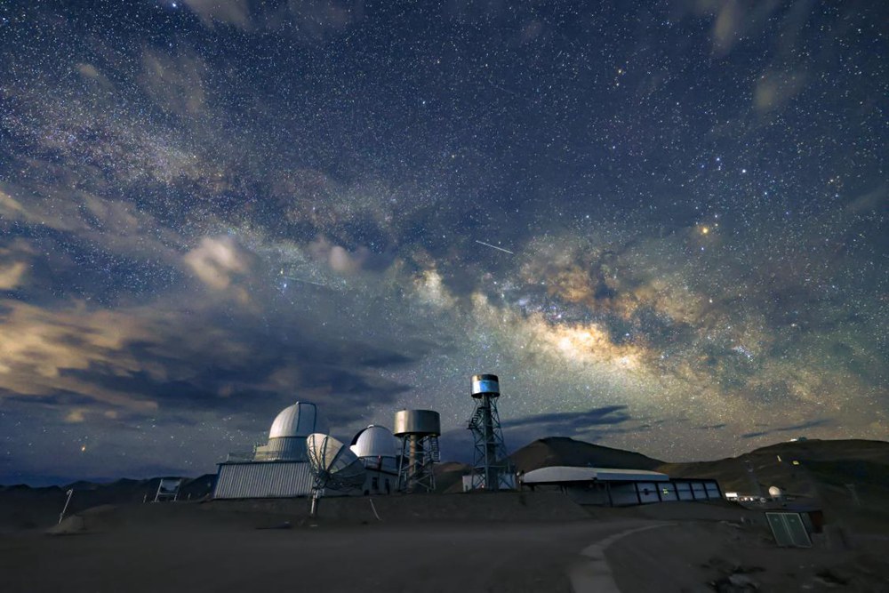 絕美暗夜星空。貢覺群培攝