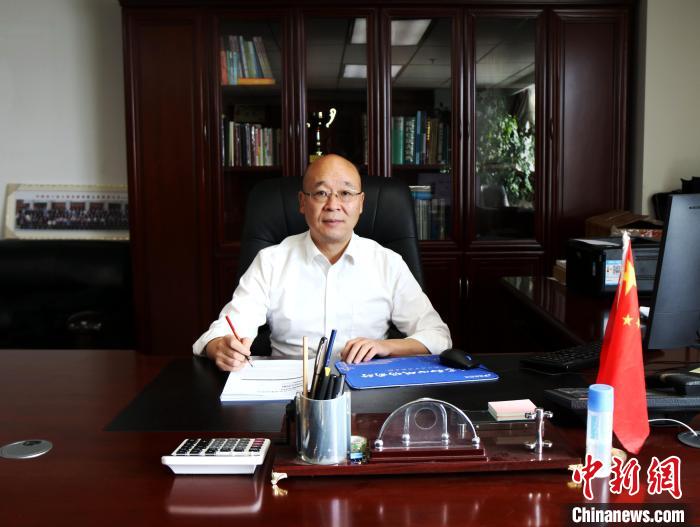 （兩會(huì)聲音）全國政協(xié)委員王昆：建議氫能源列車落地青藏高原，打造低碳“天路”